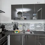 Black & White Διαμέρισμα