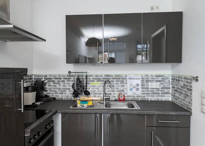 Black & White Apartment *
